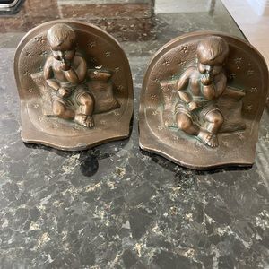 Rare K&O 1930’s -40’s “Baby on Pillow” vintage bookends
Kronheim and Oldenbusch
